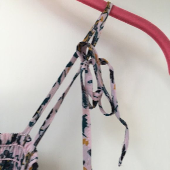 Urban Outfitters Floral Romper - Picture 6 of 6